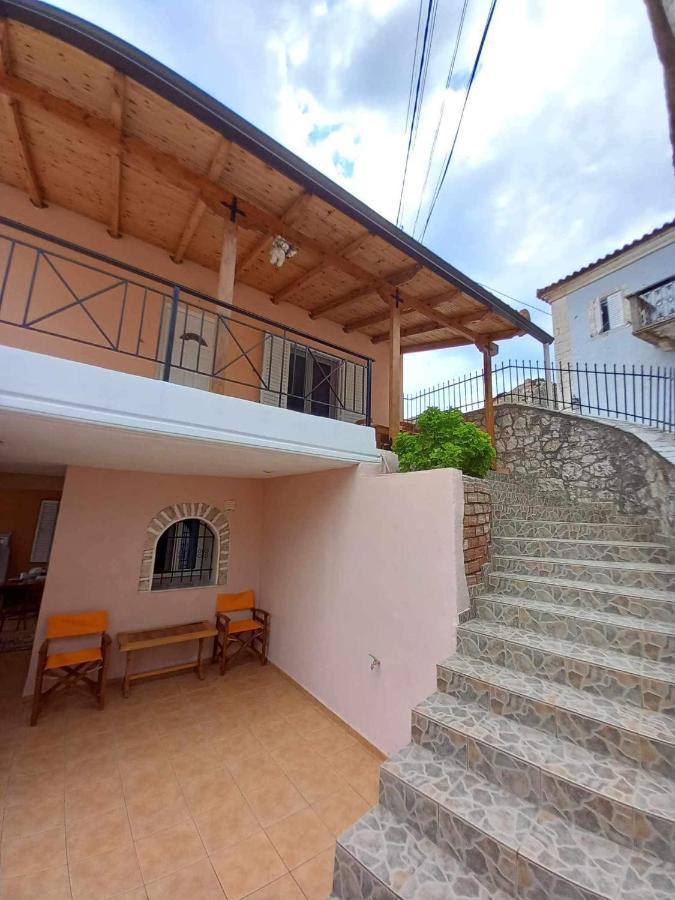 Gkoros House Old Town Villa Himare Exterior photo
