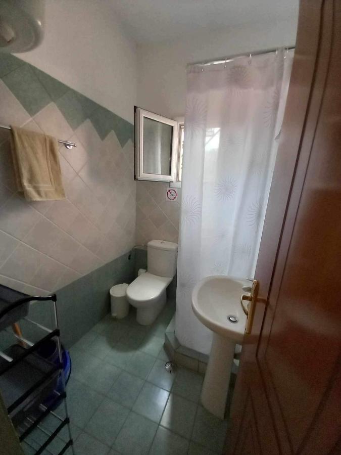 Gkoros House Old Town Villa Himare Exterior photo